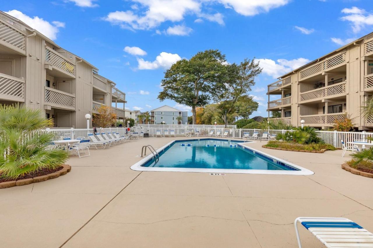 Spacious Modern Condo - 1St Floor - One Block To The Beach Myrtle Beach Exterior photo